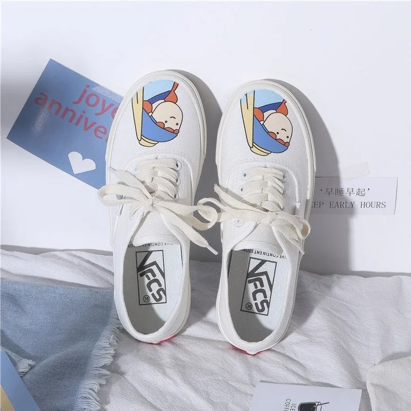 

QWEEK Sneakers Women White Anime Kawaii Flat Canvas Sports Shoes Korean Platform Harajuku Spring Casual Vulcanize Running Rubber