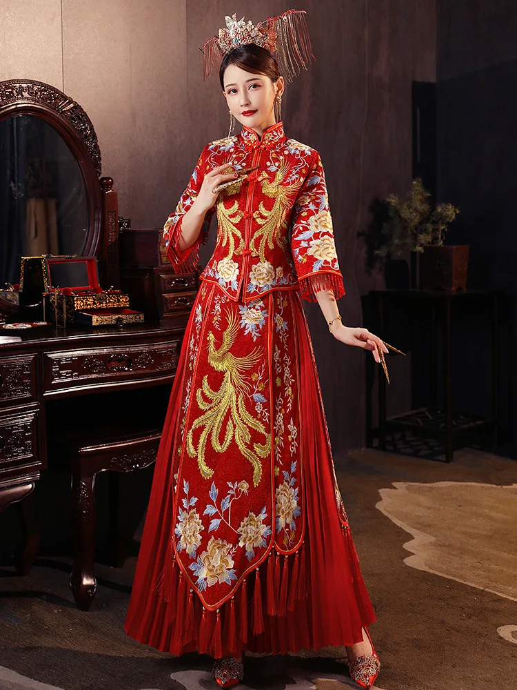 

Улучшенный красный Чонсам для мужчин и женщин с вышивкой, современное китайское свадебное платье, длинная традиционная одежда, Китай, Ципао