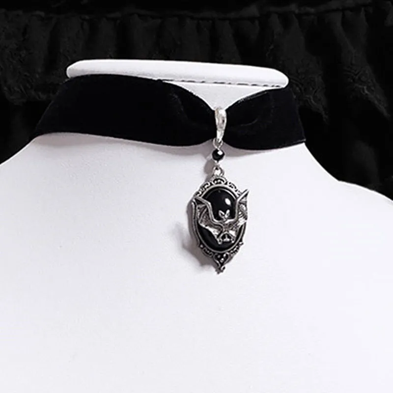 

Gothic Kpop Bat Spider Rose Knife Velvet Choker Necklace For Man Women Pendant Punk Jewelry Handmade Vintage