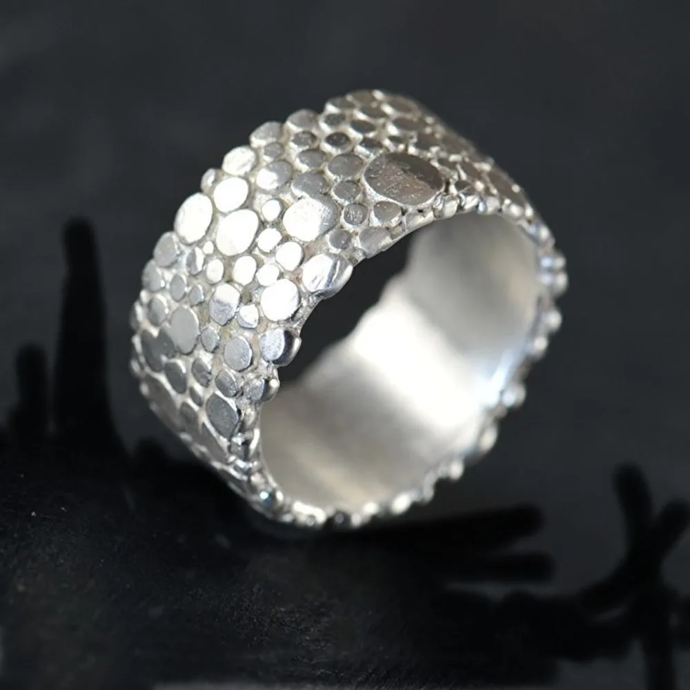 

Fashion Womens Pixelate Stone Texture Ring Vintage Imitation Silver Ring For Women Men Engagement Wedding Band Jewelry Wholesale