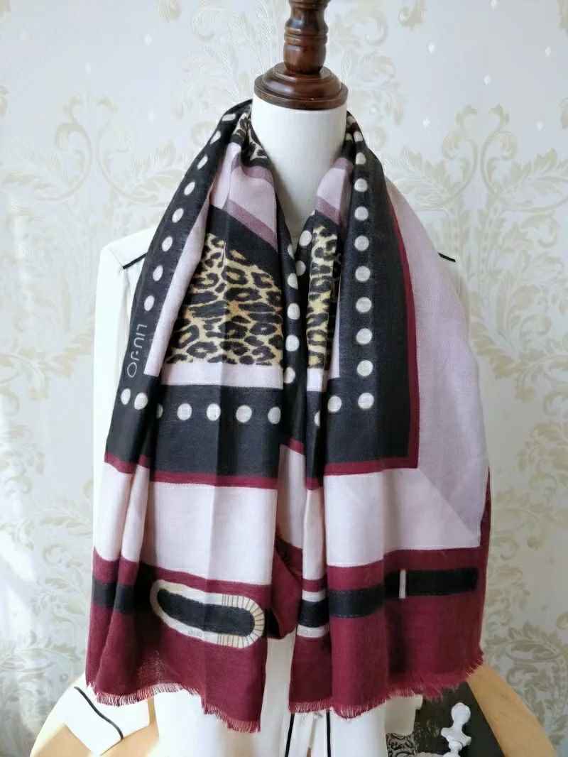 

Italian foreign trade winter luxury thickened women's Scarf Shawl leopard print shawl warm trend personality neck