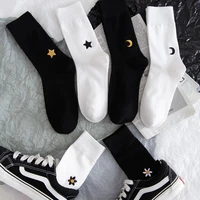 new cotton embroidery moon star unisex socks personality harajuku black white couples skateboard knitted casual fashion socks