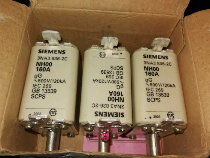 Предохранитель Siemens 3NA3836-2C NH00-gG А 500 В 3 шт./1 коробка новый | Безопасность и защита