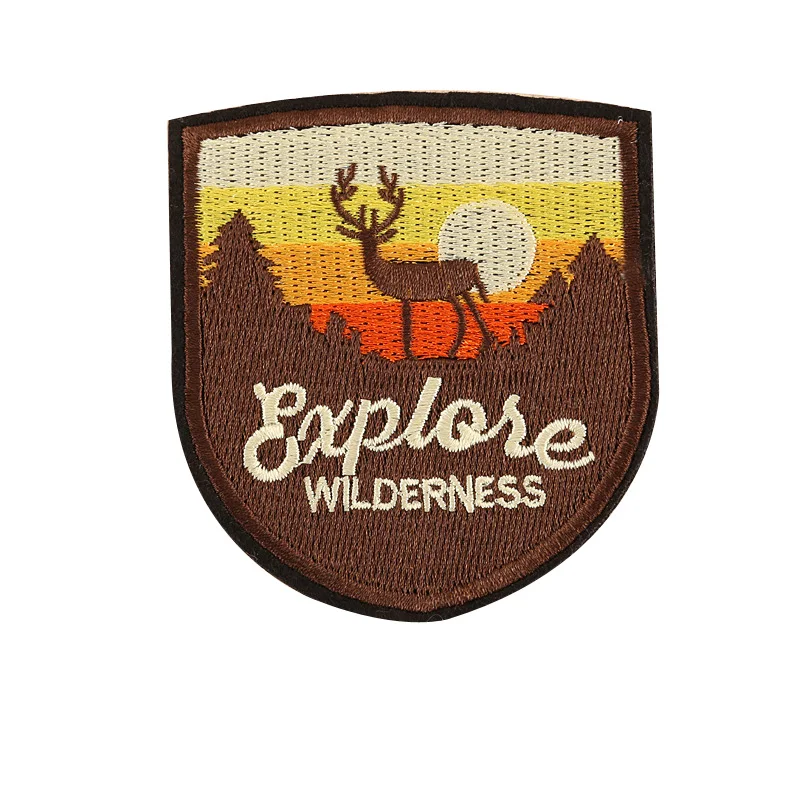 EXPLORE WILDERNESS Лагерь жизни вышитый патч Открытый Кемпинг природа любящий значок аппликация Железный пришить патч - Цвет: EXPLORE WILDERNESS