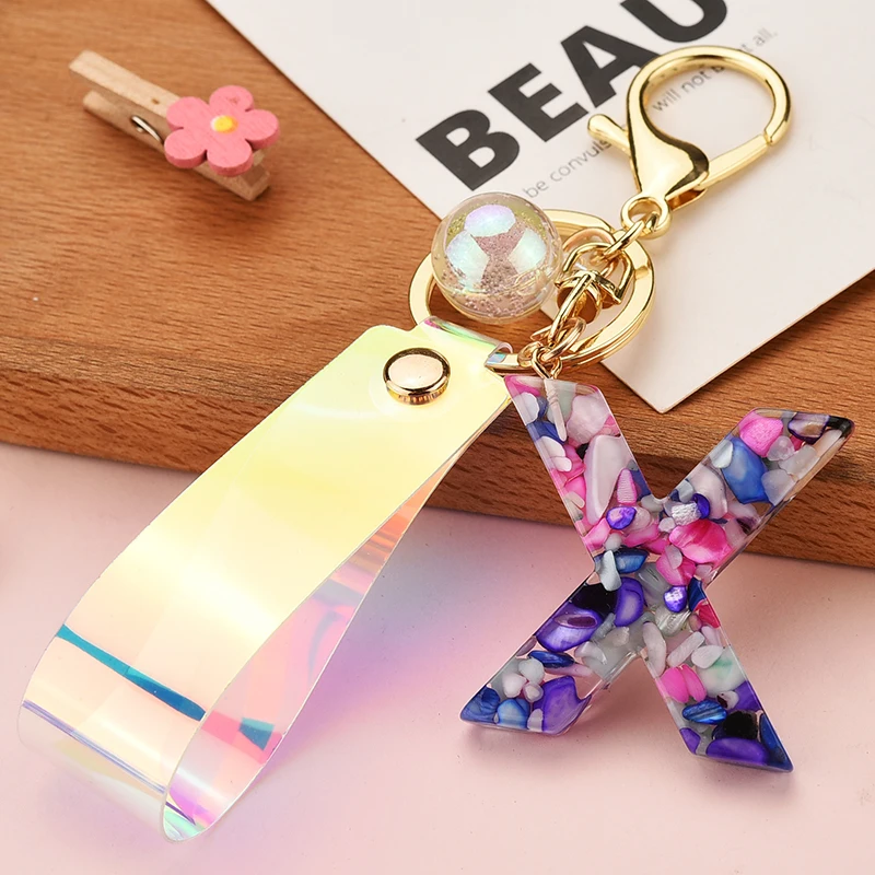 

2021 New Creative 26 Initials Letter Key Chain Resin Pendant Alphabet Key Ring Party Gift Jewelry for Women Accessory EH1000a