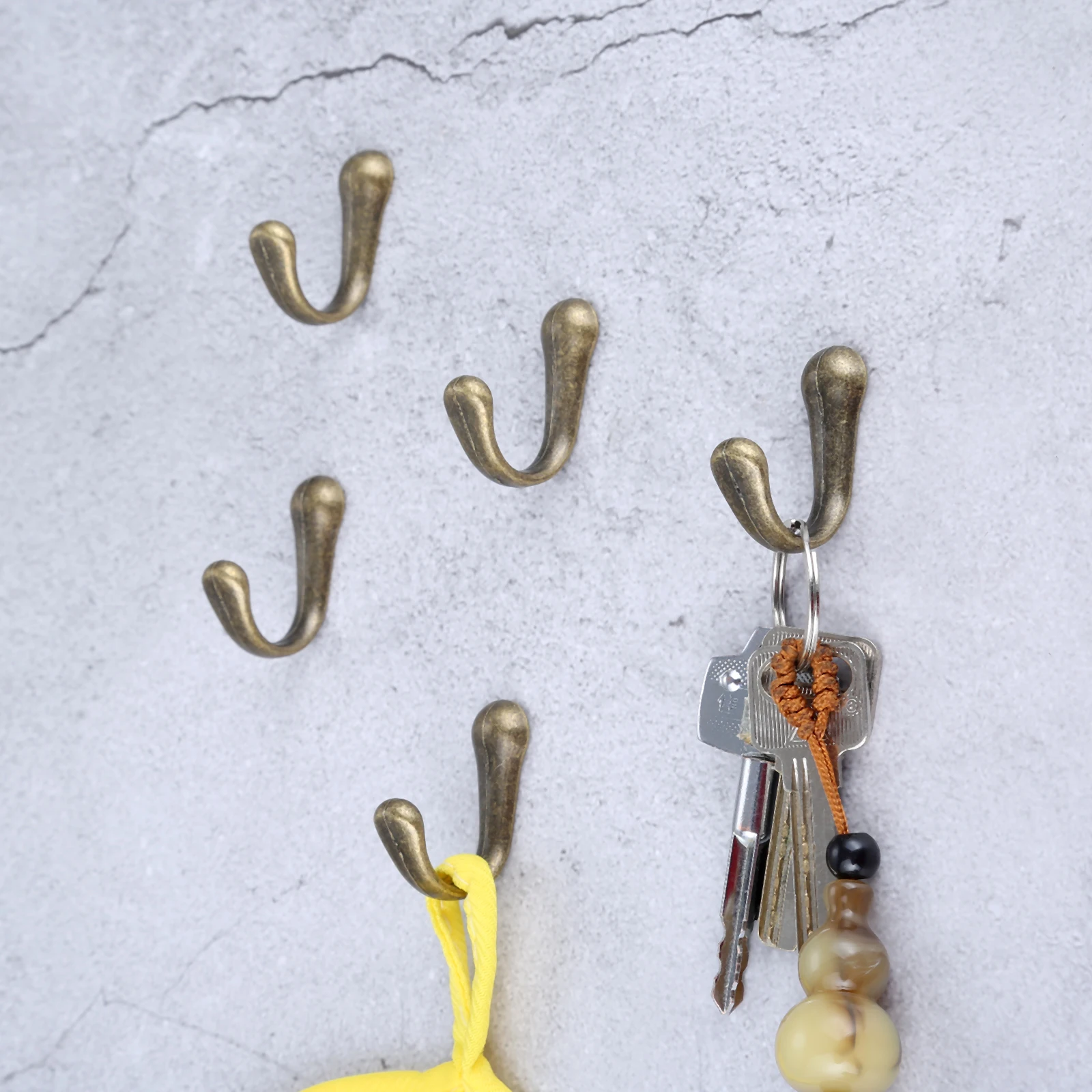 Настенная вешалка из цинкового сплава с крючком 40 х15х23 мм 10 комплектов |