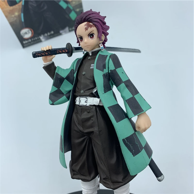 Демон убийца Kimetsu без Yaiba камадо Tanjirou держащий меч постоянного из ПВХ движущаяся