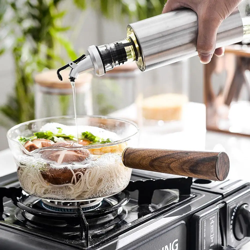 Стеклянный маленький горшок бытовой кухонный суп молочный горячий лапша