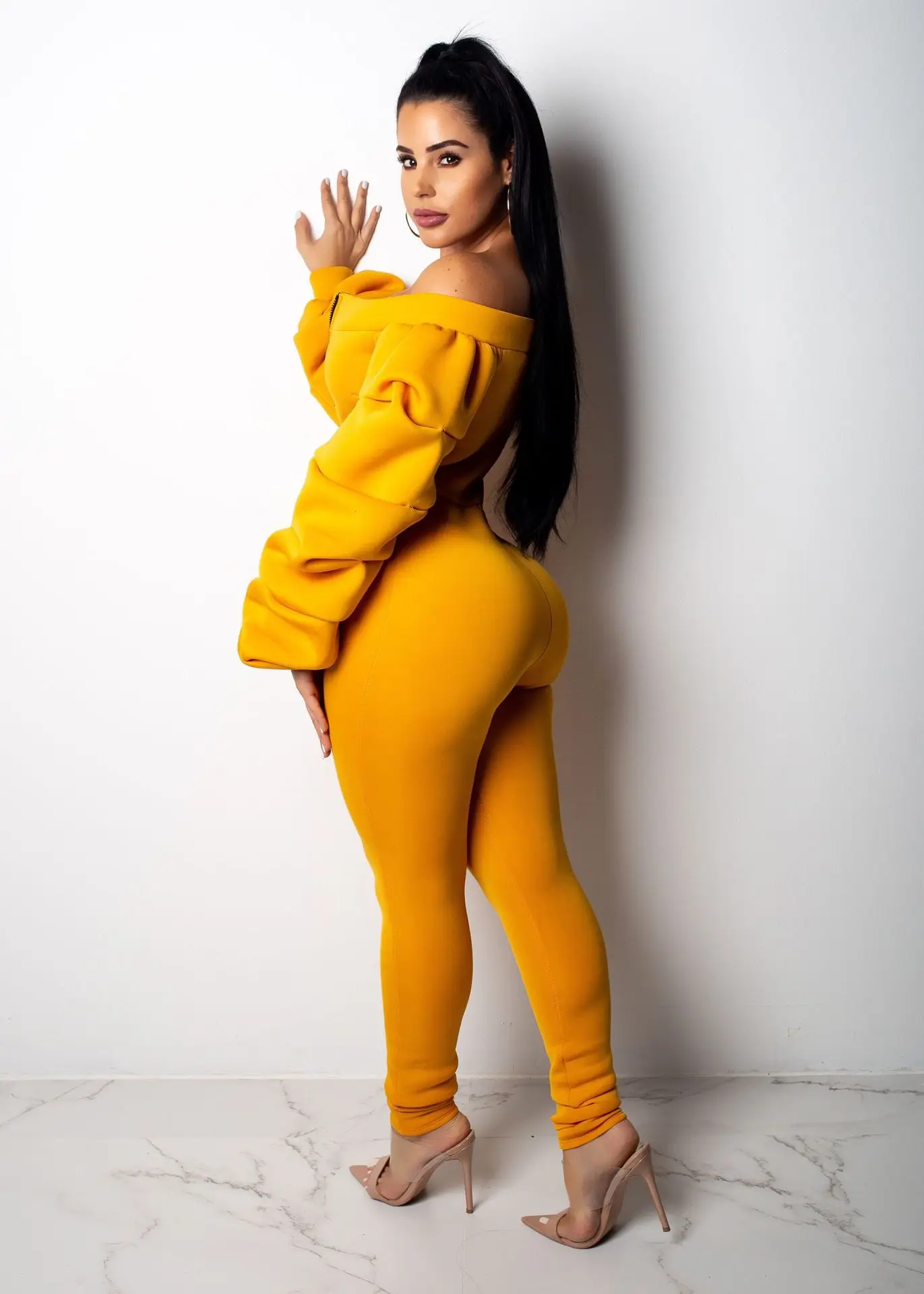 Женский зимний плотный хлопковый сексуальный комбинезон с открытыми плечами на