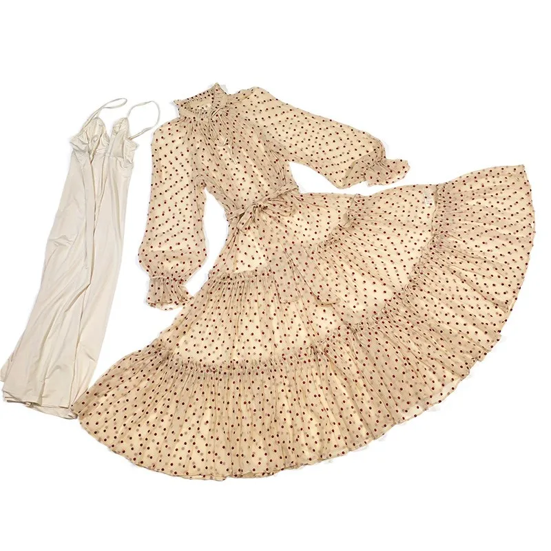 Женское модельное платье в горошек элегантное красное из чистого шелка с