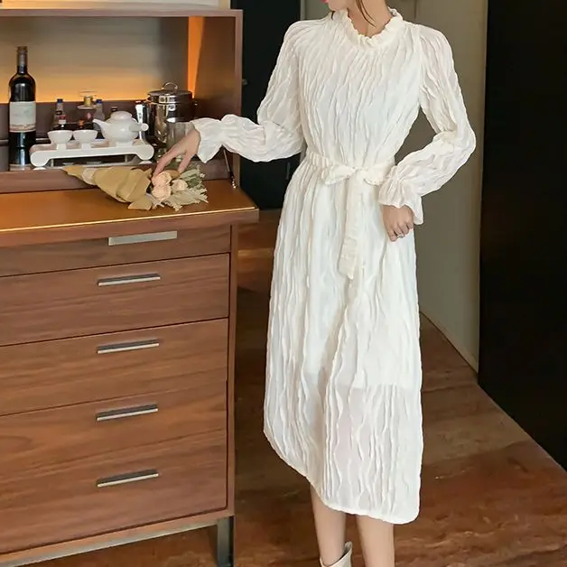 

Новинка лета 2021, платье средней длины, женское Мягкое платье с расклешенным рукавом, платье средней длины с высокой талией и бархатной подкл...