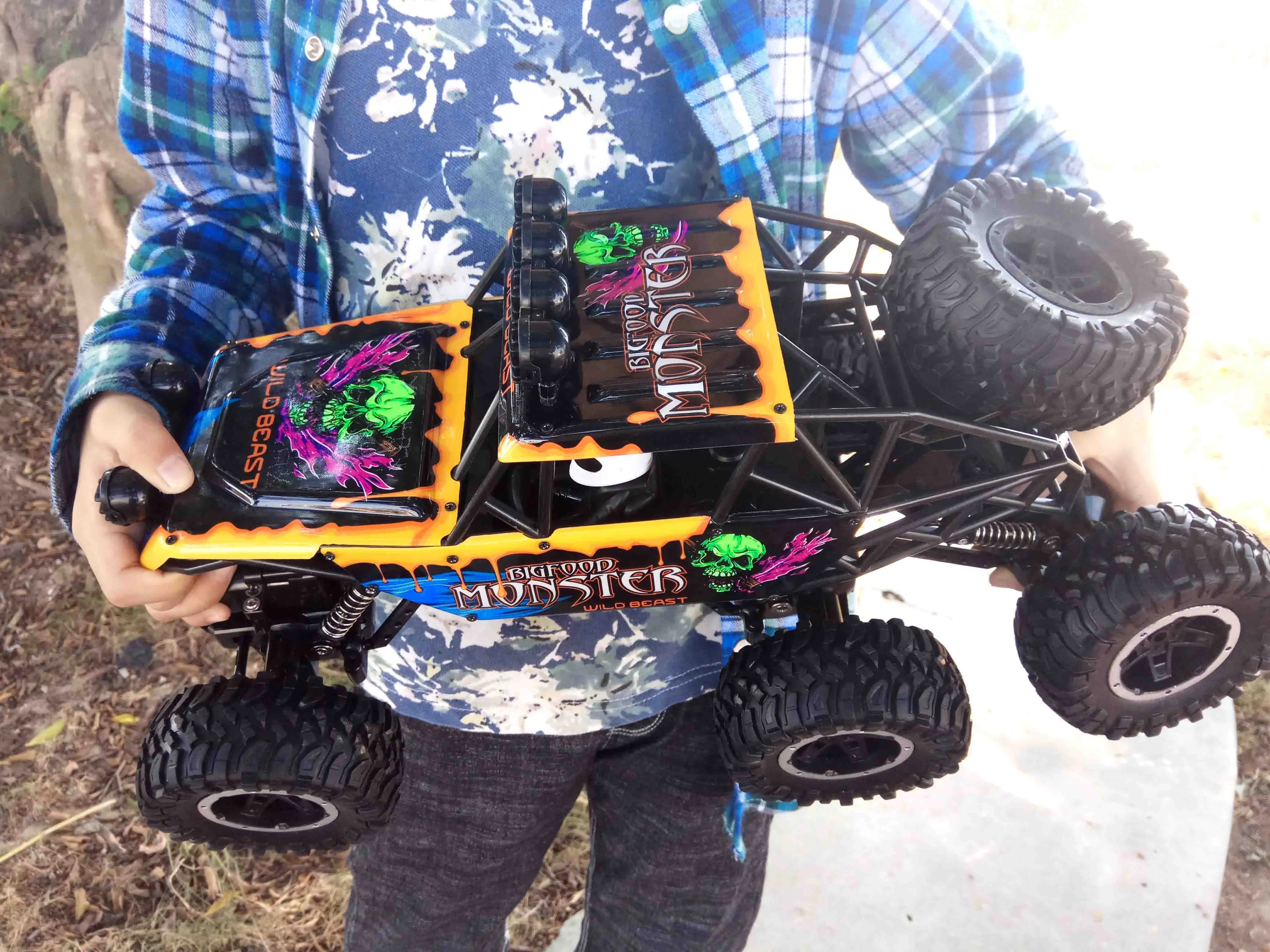 New product 1:10 6WD RC Car 2.4G Radio Control RC Car Toys Buggy High speed Truck Off-Road Climbing Vehicle toy