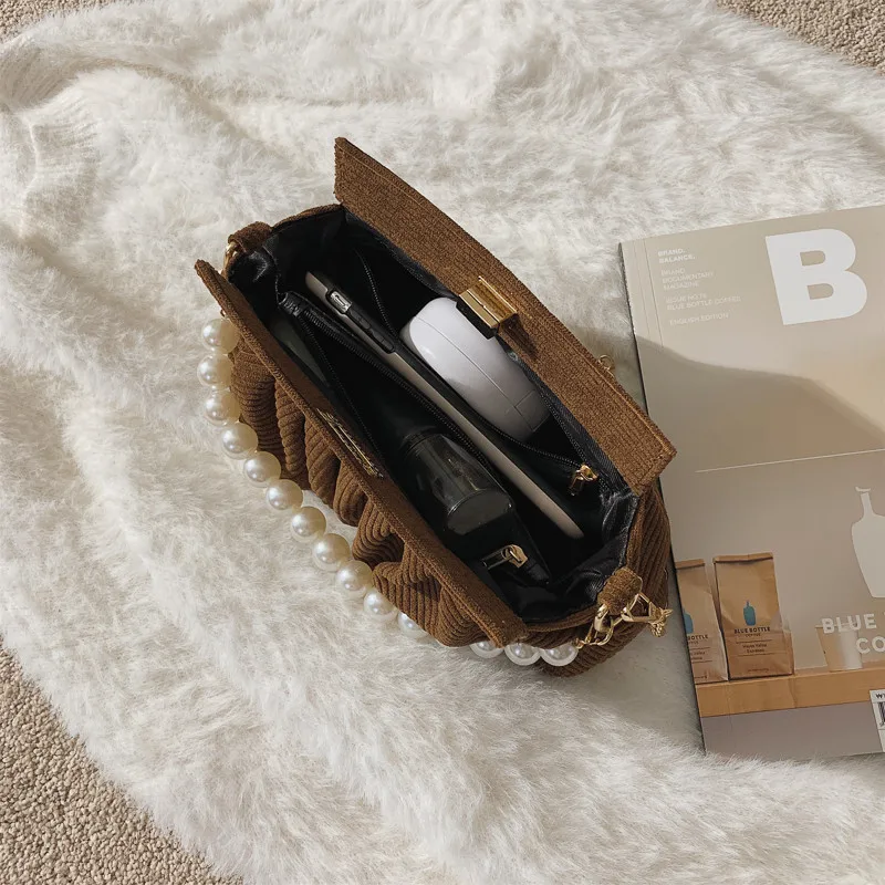 

Black Small Pleated Shoulder Women Bags Tide Gold Chain Corduroy Messenger Clutch Bag Ladies Elegant Beaded Tote Bags 2020 New