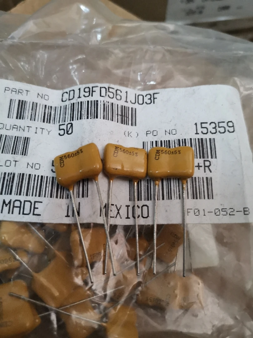 Новинка и оригинал 10 шт. CD19FD561J03F 500V560PF CDM P = мм емкость с серебристой слюдой|capacitor
