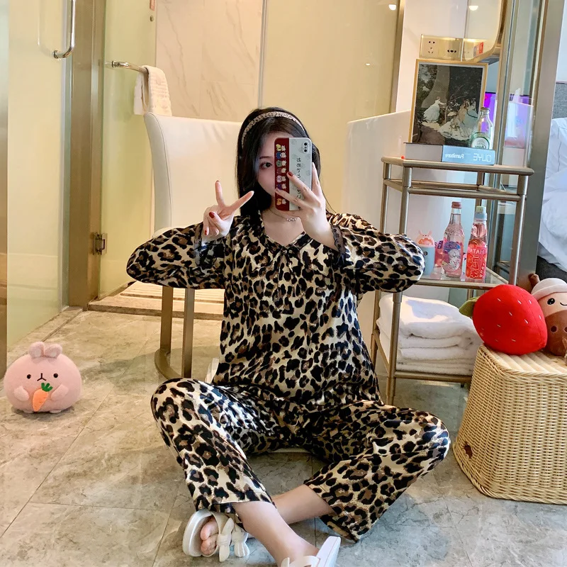 

Wmyqdlq Sleepwear Women's Pajamas Women Pyjamas Ice Silk Long-Sleeved PJ Spring Casual Cardigan Lapel Jacquard Home Service Suit