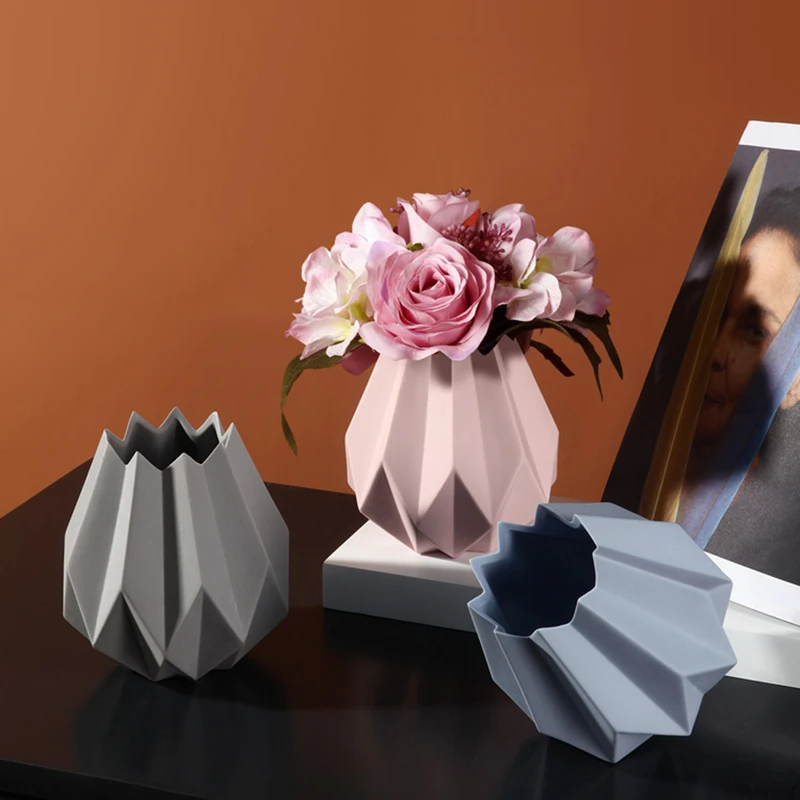 

Nordic Luxury Creative Ceramic Vase Decoration Household Mdoern Art Small Vase Living Room Coffee Table Decoration Home Gifts