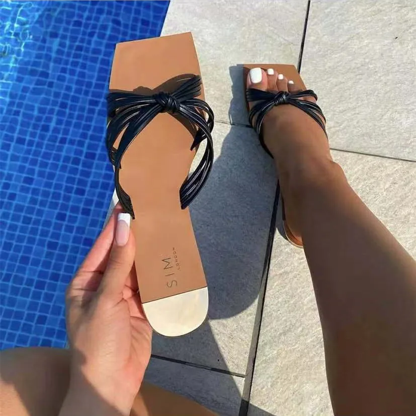

Summer Fashion Pu Leather Rope Knot Strap Sexy Slippers Solid Flat Square Heel Outdoor Slides Sexy Female Ladies Slides Shoes