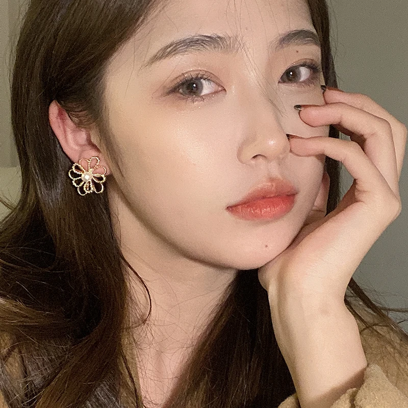 Корейские темпераментные Винтажные серьги в форме цветка с жемчугом