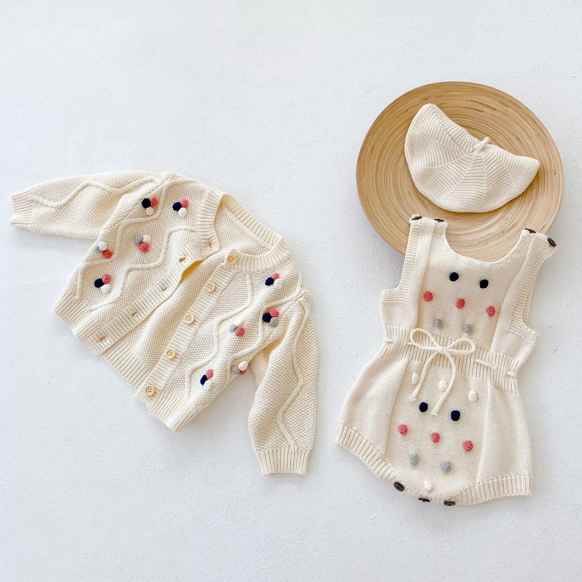 

Newborn Baby Girls Boys Autumn Full Sleeve Dot Cardigan Coat+Handmade Ball Rompers Toddler Kids Infant Clothes sweater 0-24M