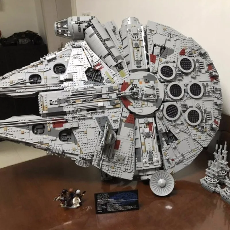 8445 шт. Ultimate Millenaries Falcon флагман сборка орфографическая вставка строительный блок