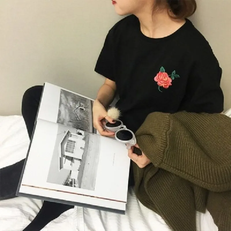 Футболки женские свободные с коротким рукавом в Корейском стиле вышивкой ретро |