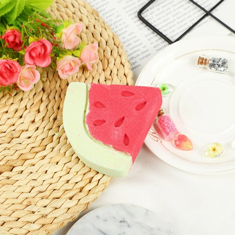 

2021 New Watermelon Shaped Triangle Bath Bomb Bubble Aromatherapy SPA Salt Ball Cleaner