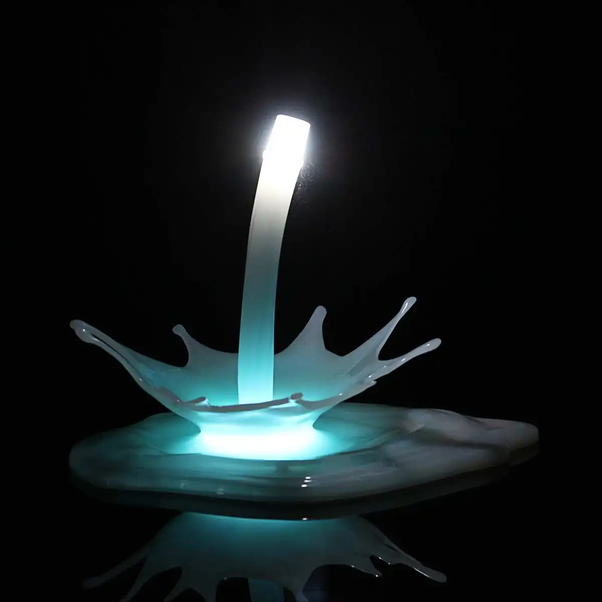 

Smuxi USB 3D Bottle Pouring Wine Shaped LED Night Light Table Bedside Lamp Novelty Lighting Bar Wedding Party Home Decor