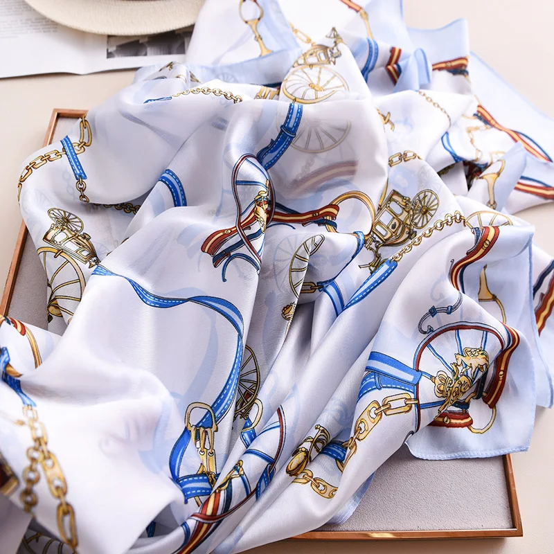 

2021 summer sunscreen silk scarf fashion Spring new Scarves carriage chain beach towel women air conditioning thickened shawl