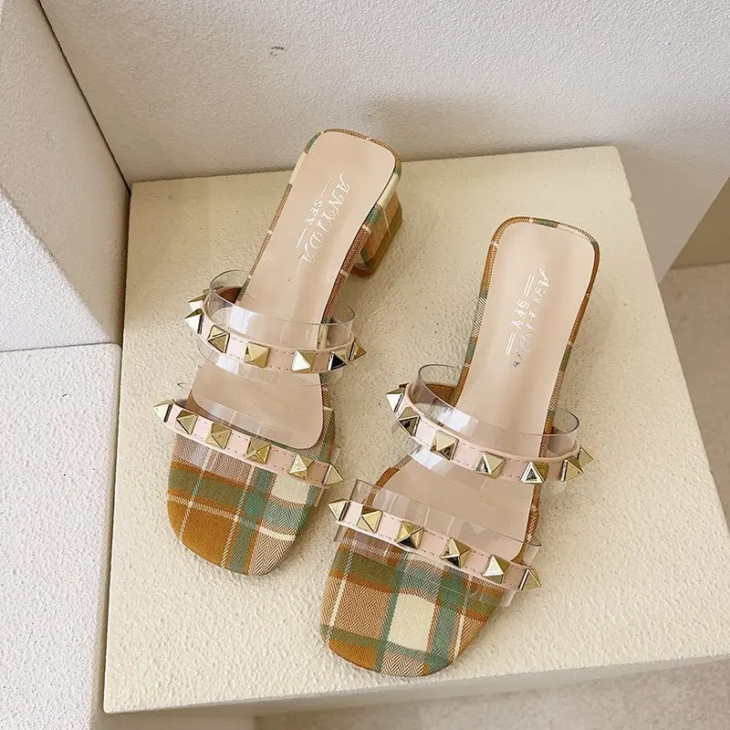 

Thick Heel Color Bottom Slippers Women Transparent PVC Rivet Slippers Women Shoes Summer Elegant Open Toe High Heel Slides