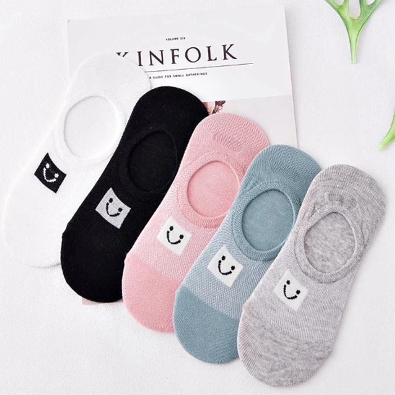 Женские носки невидимки со смайликом летние хлопковые тапочки карамельных