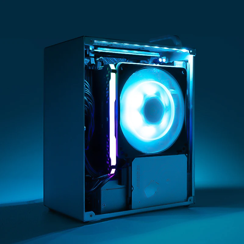 Небольшой чехол для компьютера полностью из магниевого алюминиевого сплава ITX Mini
