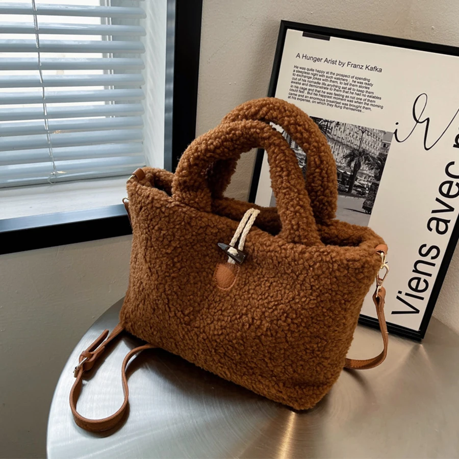 

Зимняя женская плюшевая сумка большой вместимости, дизайнерская плюшевая Сумка-тоут из искусственного меха и овечьей шерсти, зимняя сумка ...