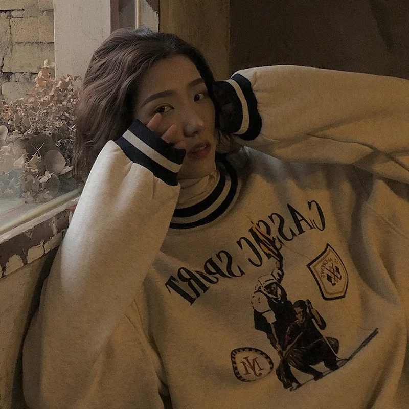 

Ретро свитер с принтом женский свободный пуловер средней длины в Корейском стиле тонкий в гонконгском стиле Jum