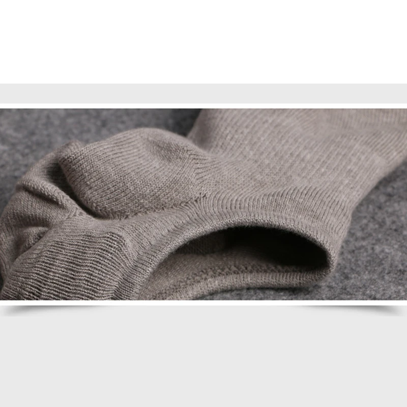 

2020 No Show Socks Men Low Socks Non Slip Flat Boat Line Invisible Cotton Socks Breathable