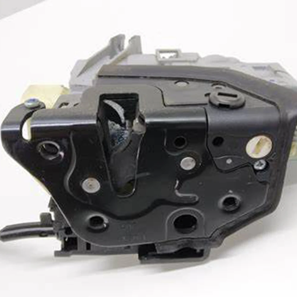 Для VW Passat Audi Q3 Q5 Q7 A4 B8 B6 Skoda Superb Seat Ibiza задний правый механизм замка двери 8K0839016