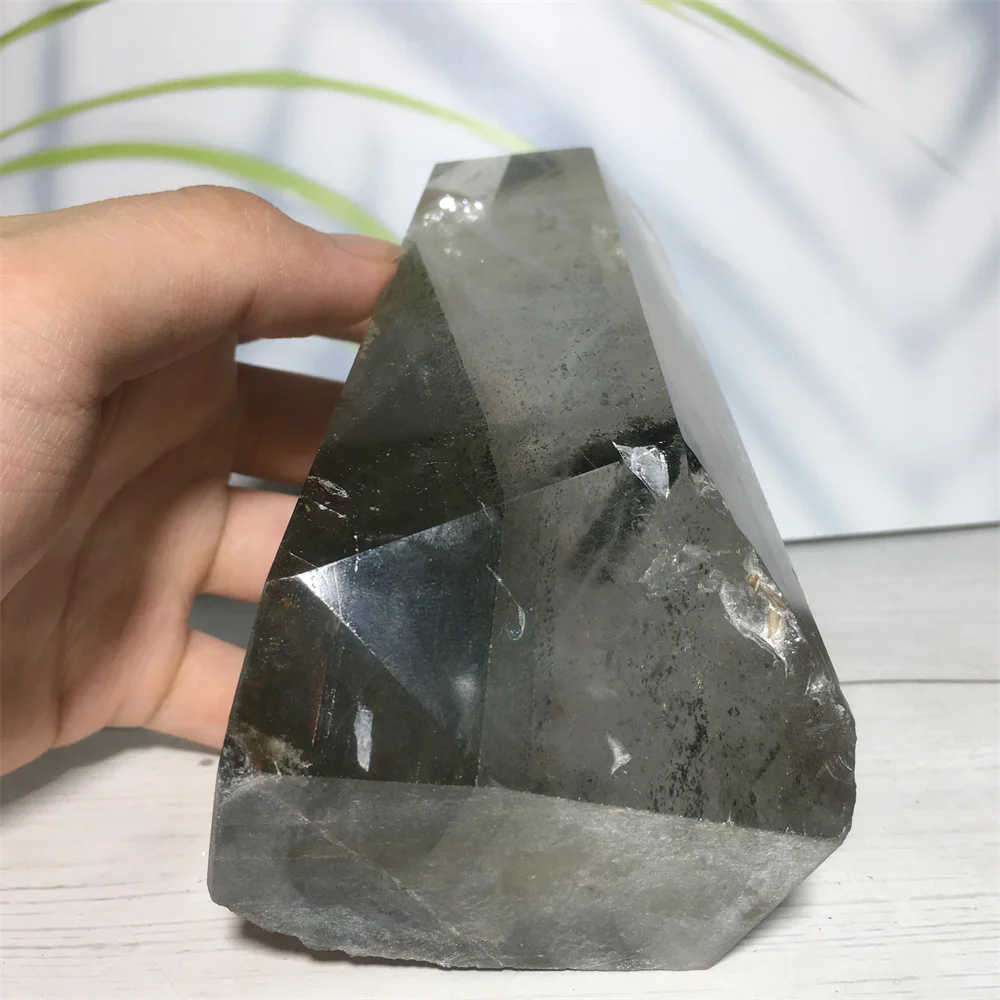 

Natural Garden Quartz Crystal Tower Point Ornament Home Decor Reiki Treatment Stone Hexagonal Prism Magic Wand Craft Collection