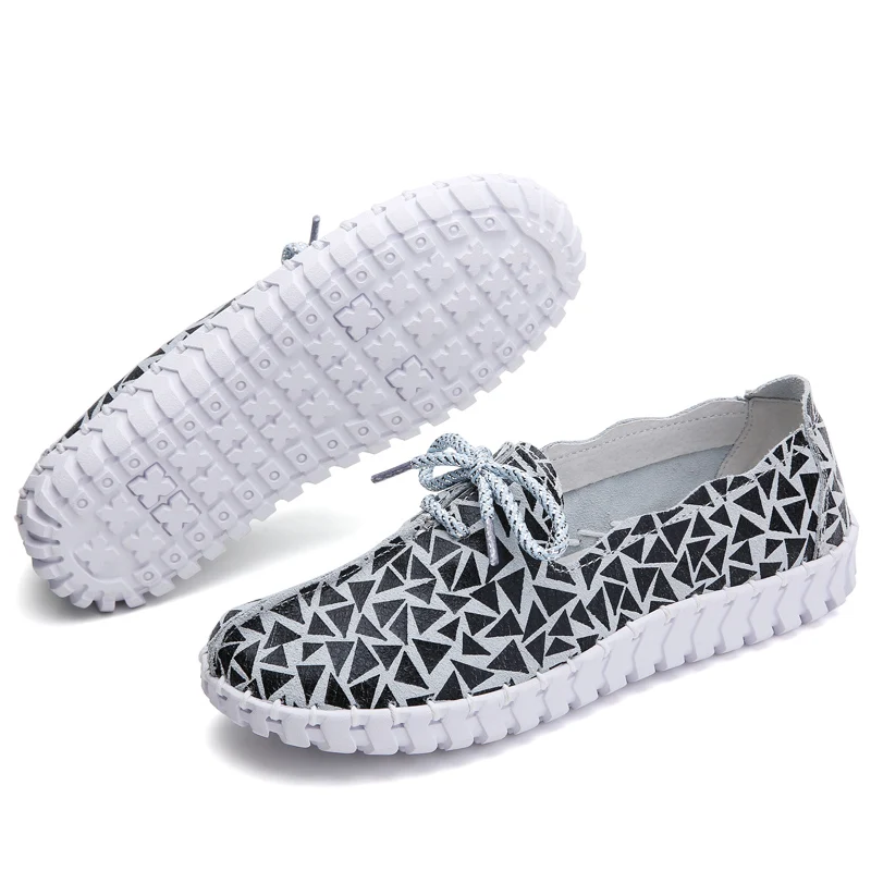 

Soft-soled shoes lazy summer female summer seasons wild skateboard shoes comfortable and stylish shoes