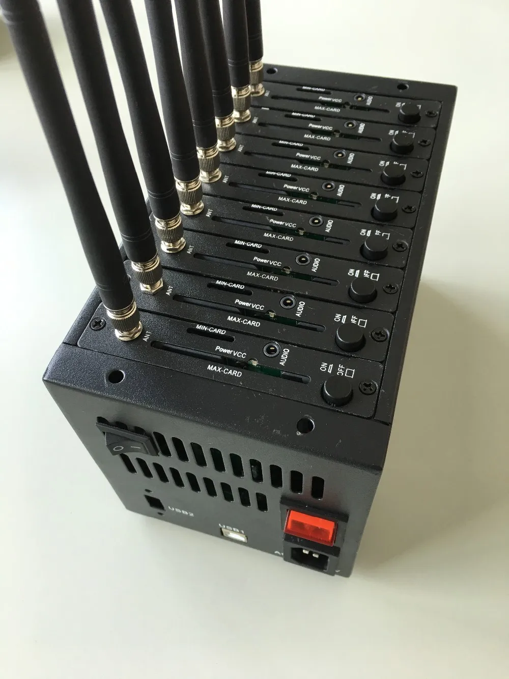 Модем xjx GSM с 8 портами USB |