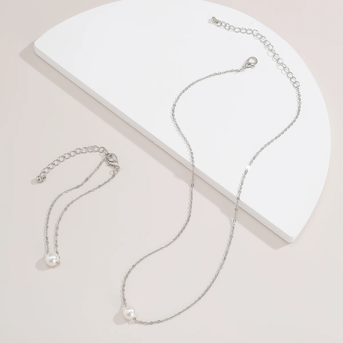 

IngeSight.Z Simple Minimalist Imitation Pearl Choker Necklaces for Women Gold Color Link Chian Necklaces Bracelets Set Jewelry