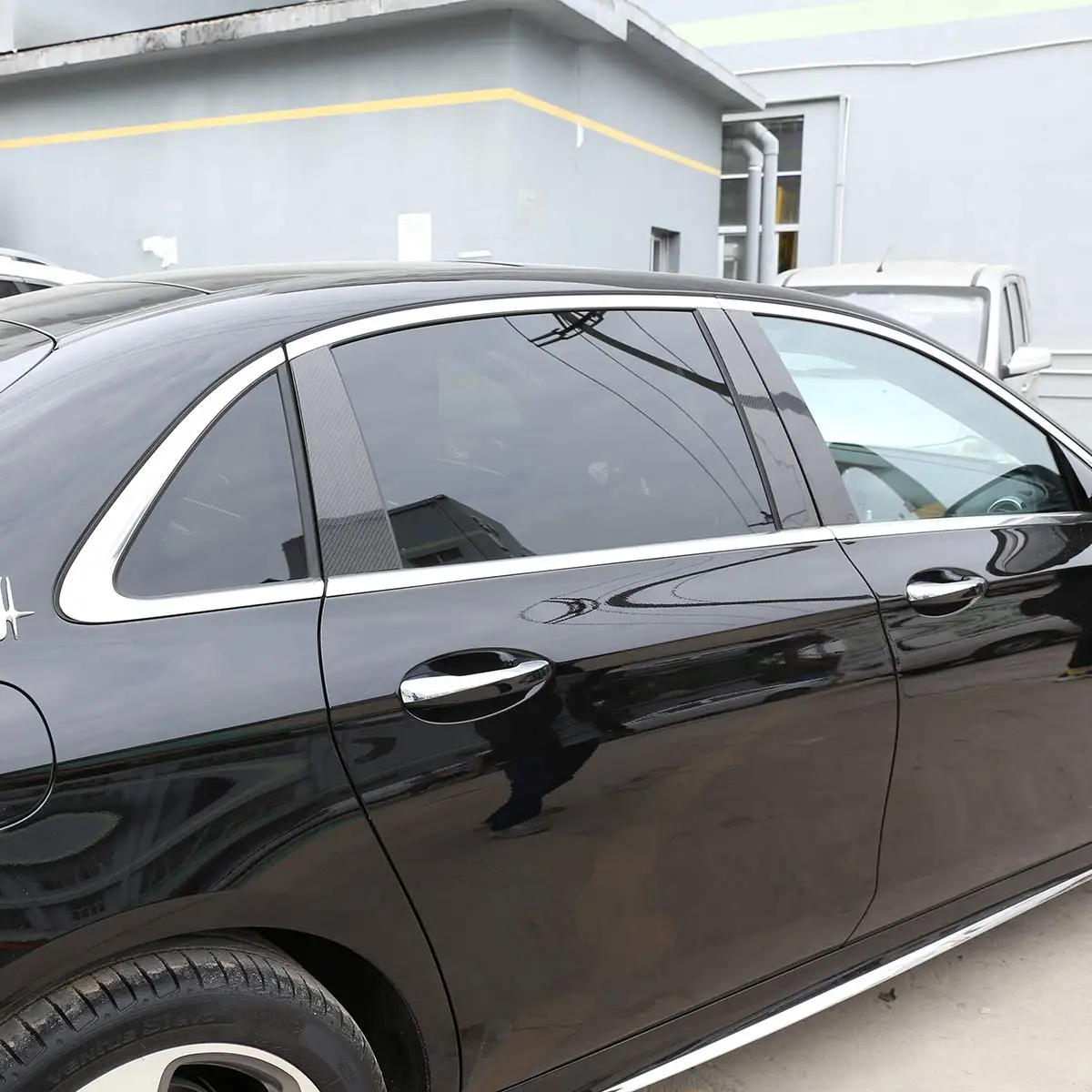 Аксессуары для автомобиля из мягкого углеволокна Обшивка Рамы окон среднего