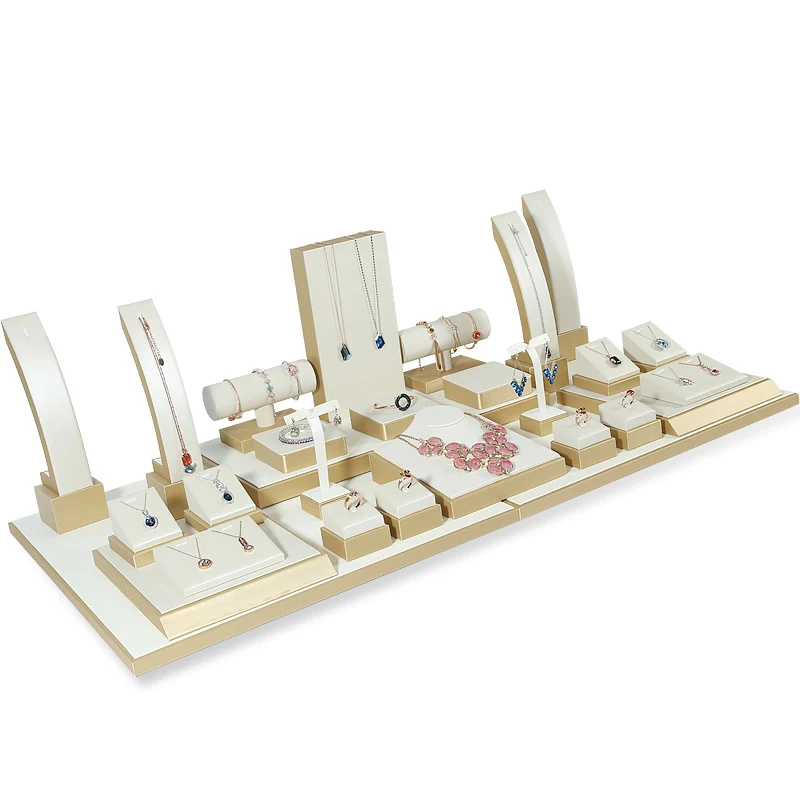 Бежевый ювелирный нефритовый демонстрационный реквизит из искусственной кожи с