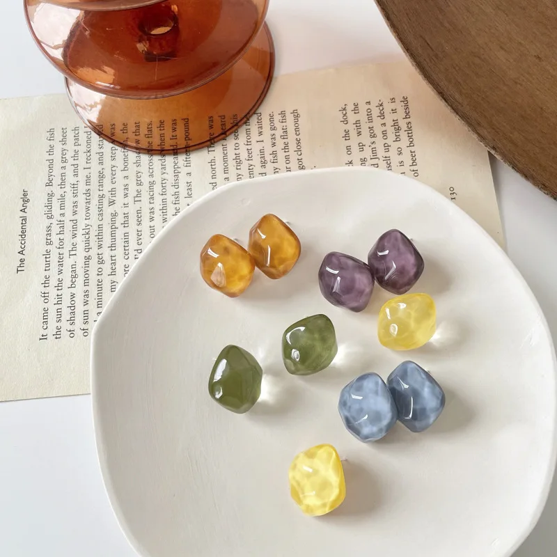 

Origin Summer Arcylic Irregular Rhombus Transparent Stud Earring for Women Girls Cute Candy Color Water Ripples Earring Jewelry