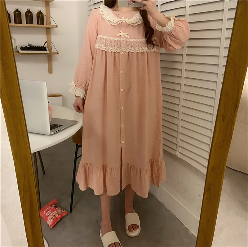 

Женская ночная рубашка с кукольным воротником, Повседневная Свободная и удобная ночная рубашка с длинными рукавами и кружевной вышивкой, ...