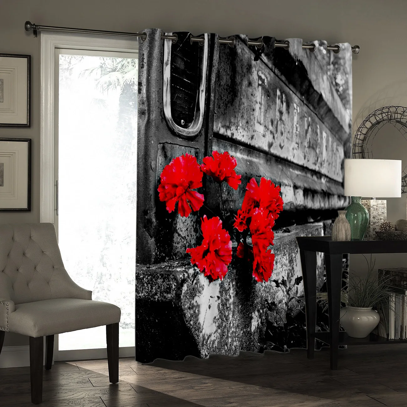 Красные цветы на пестрых металлоломе цветочные ткани дети оконные обработки