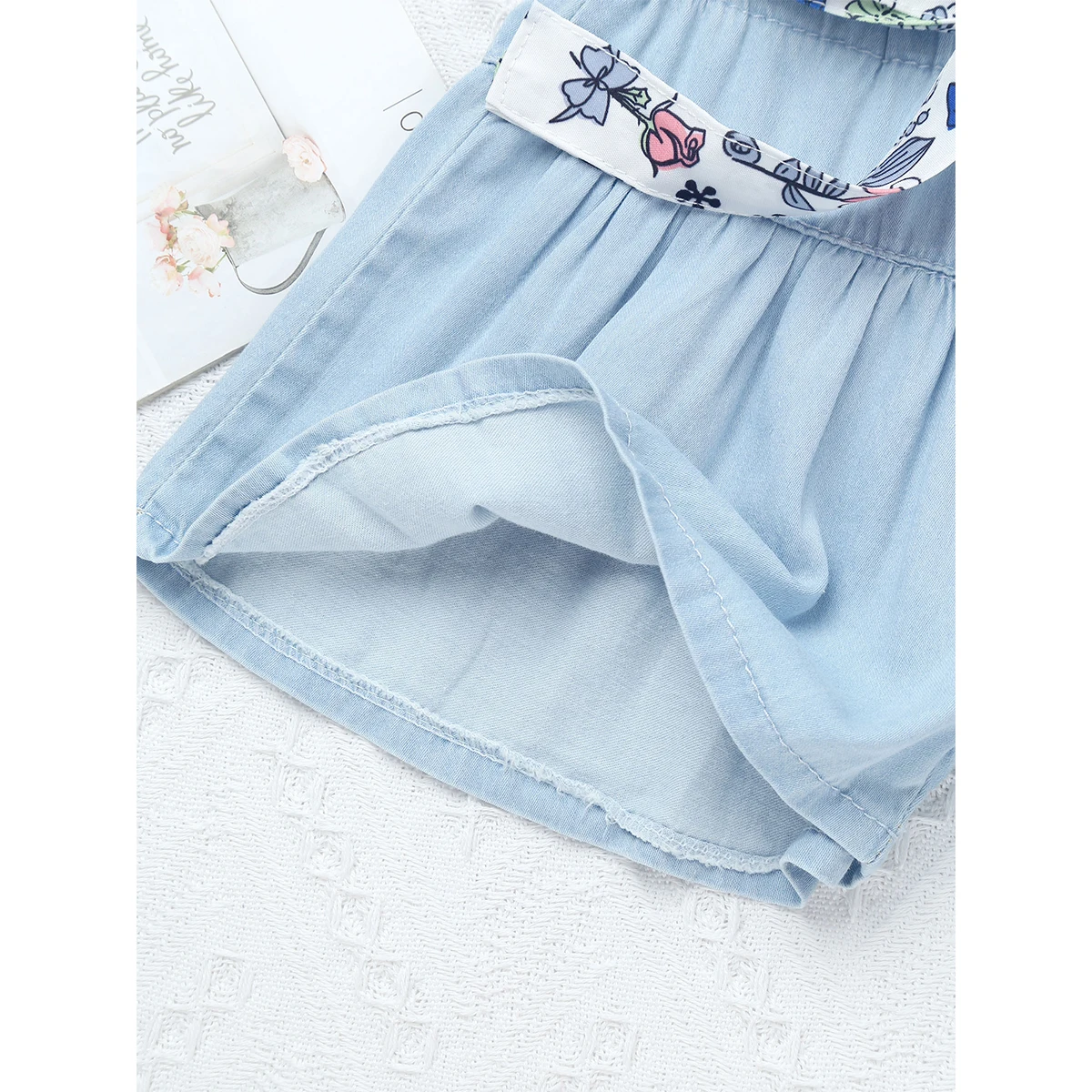 

Teenage Girls Denim Shorts Summer Fashion Kids Jeans Shorts Girls Clothes Casual Solid Color Children Pants With Decorative Belt