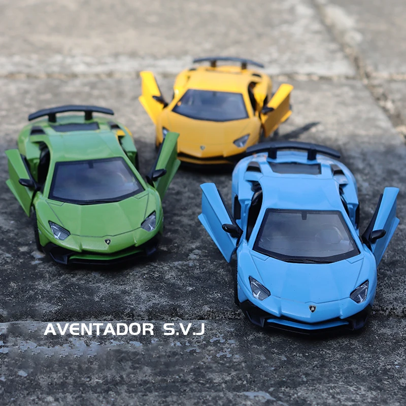 

1: 1 LP-740 автомобиль спортивный из сплава