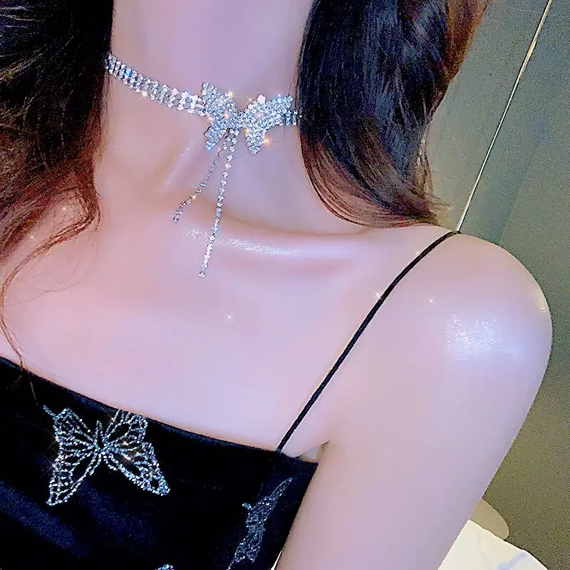 

Shiny Butterfly Clavicle Chain Fashion Full Diamond French Romantic Style Jewelry Trendy New Bohemian Vintage Necklace For Women