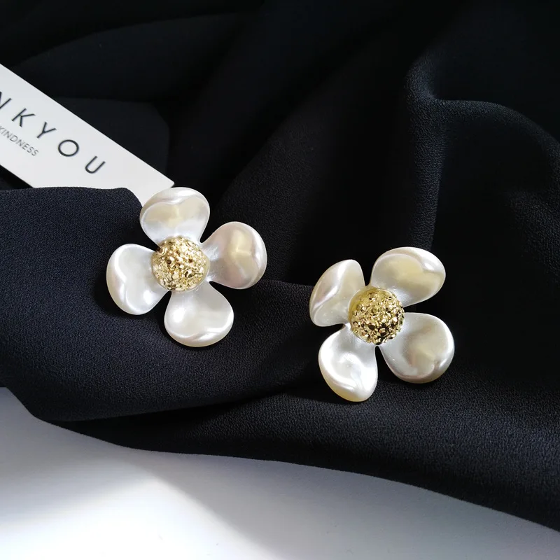S925 иглы милые ювелирные изделия серьги золотое покрытие фея белый нежный цветок