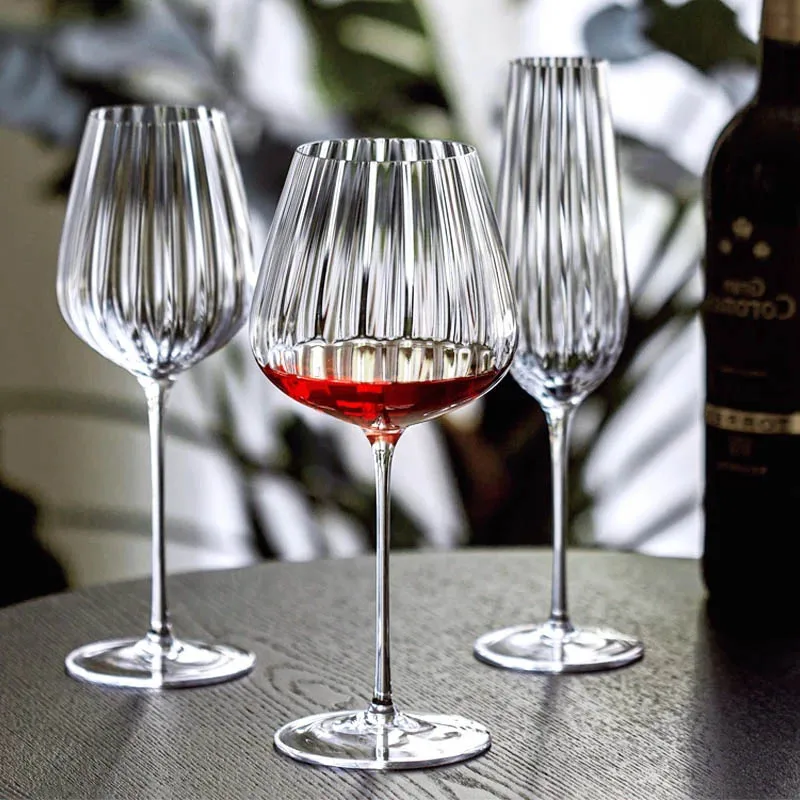 1 adet şeffaf dalgalanma kristal gözlük lüks ev Goblet parti şampanya kadehi kırmızı şarap kadehleri romantik düğün kupası hediye