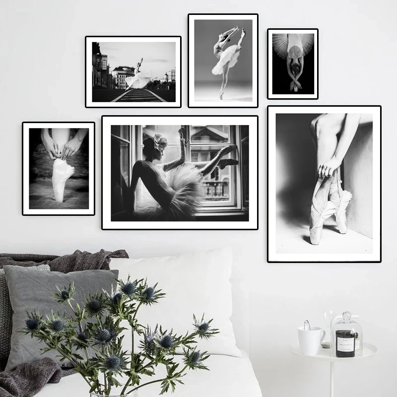 ВИНТАЖНЫЙ ПЛАКАТ для танцев в студии черно-белый балетный танцор фотография